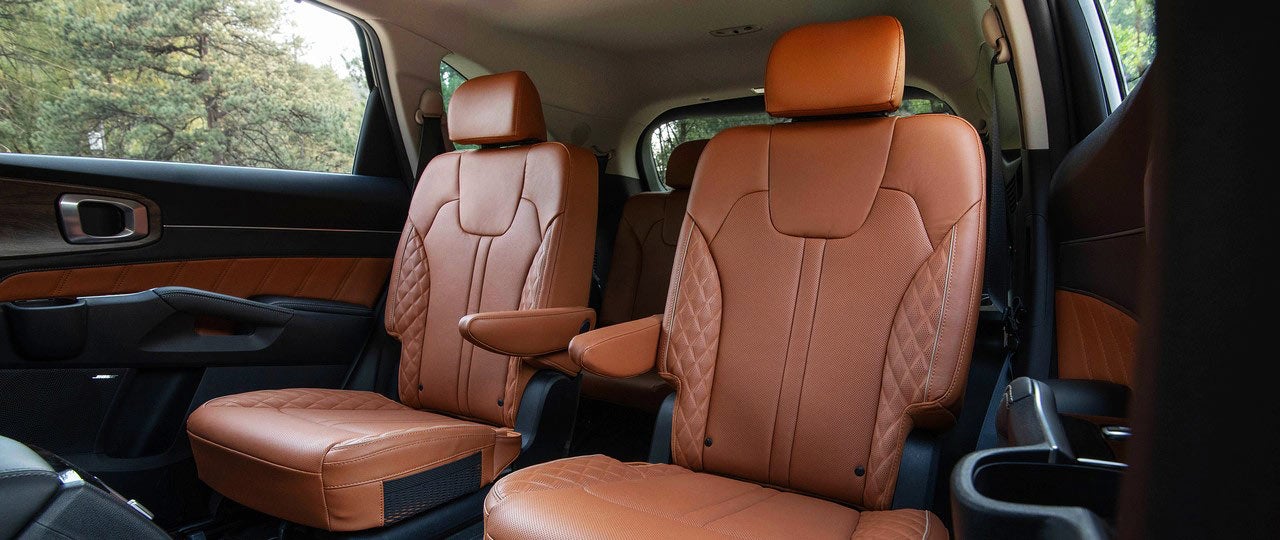 Available Captain's Chairs | Central Kia of Plano in Plano TX